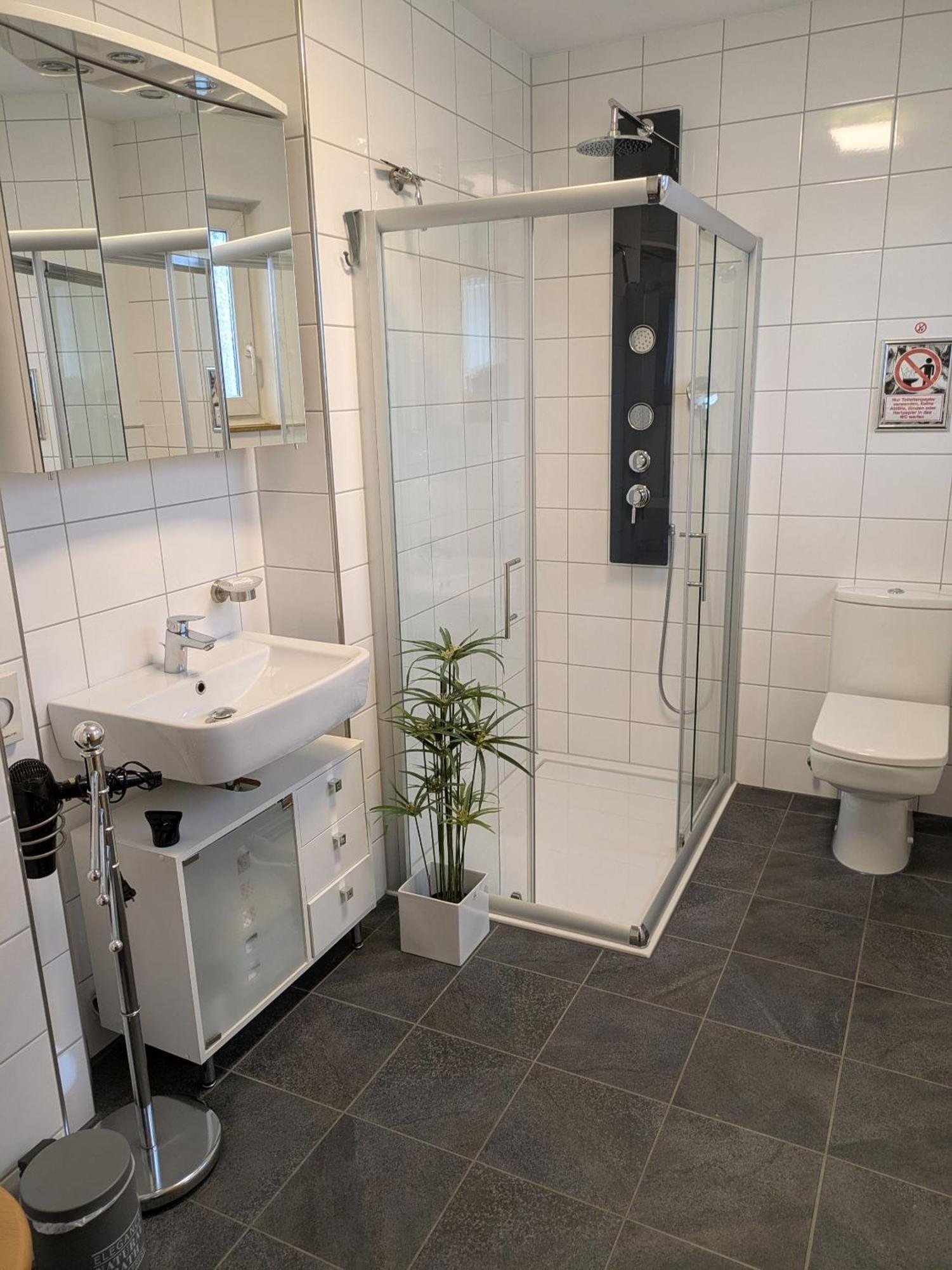 Kaisers Ferienhof Hallenberg Buitenkant foto